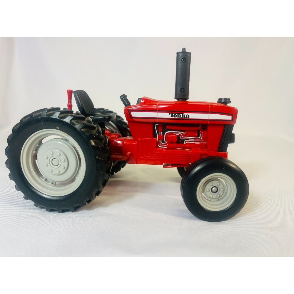 Maisto Tonka 2001 Red Farm Tractor